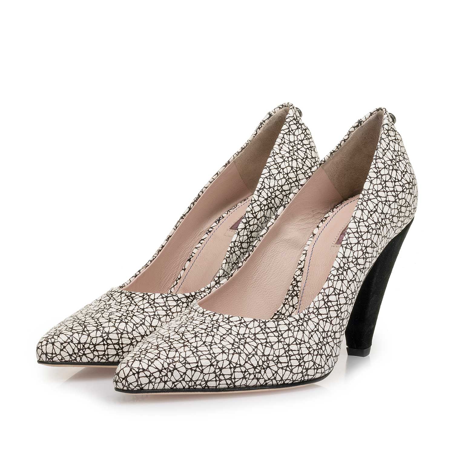 85516/05 - Weiß-schwarze Leder-Pumps mit All-Over-Print 85516/05 - Weiß-schwarze Leder-Pumps mit All-Over-Print