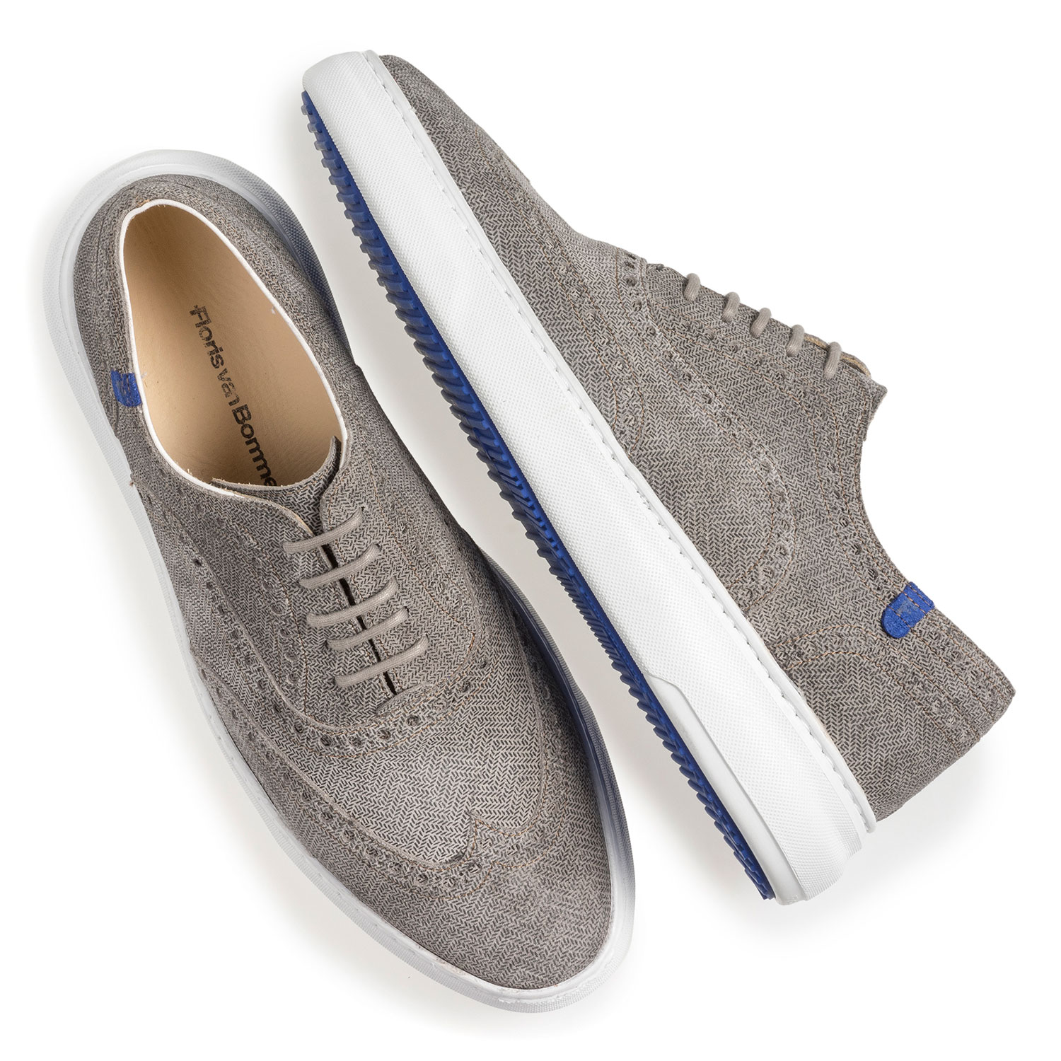 19400/09 - Light grey suede leather lace shoe with print 19400/09 - Light grey suede leather lace shoe with print
