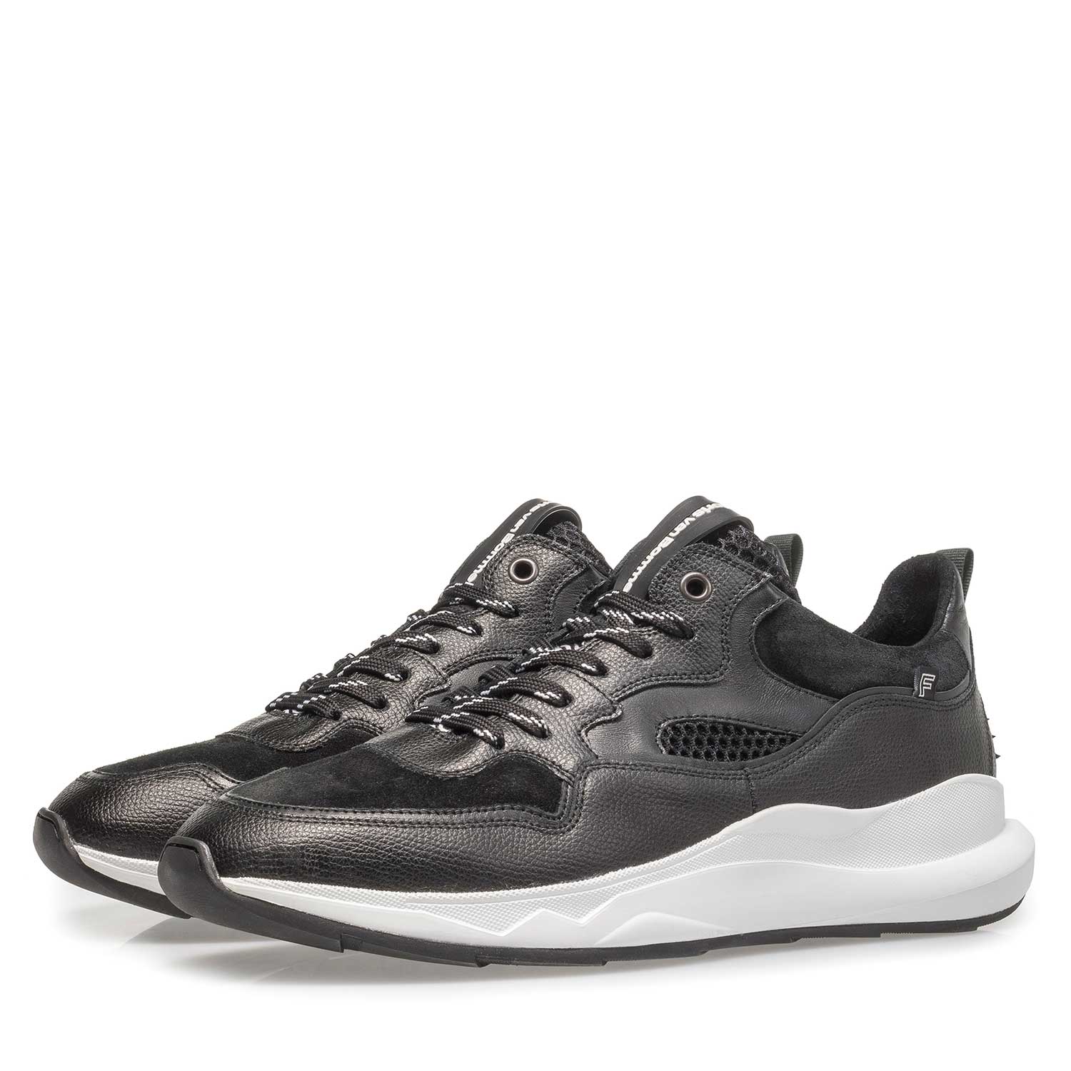 16269/00 - Schwarzer Kalbsleder-Sneaker mit dezentem Strukturmuster 16269/00 - Schwarzer Kalbsleder-Sneaker mit dezentem Strukturmuster