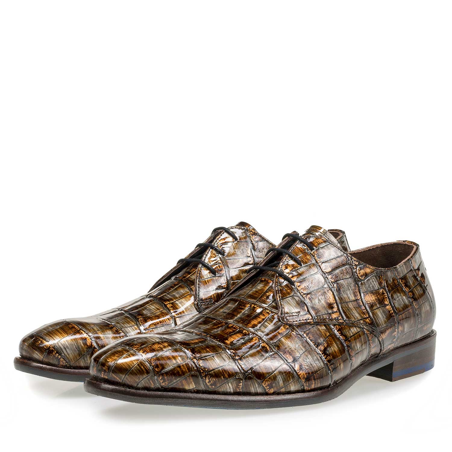18089/00 - Cognac-coloured lace shoe with a croco print 18089/00 - Cognac-coloured lace shoe with a croco print