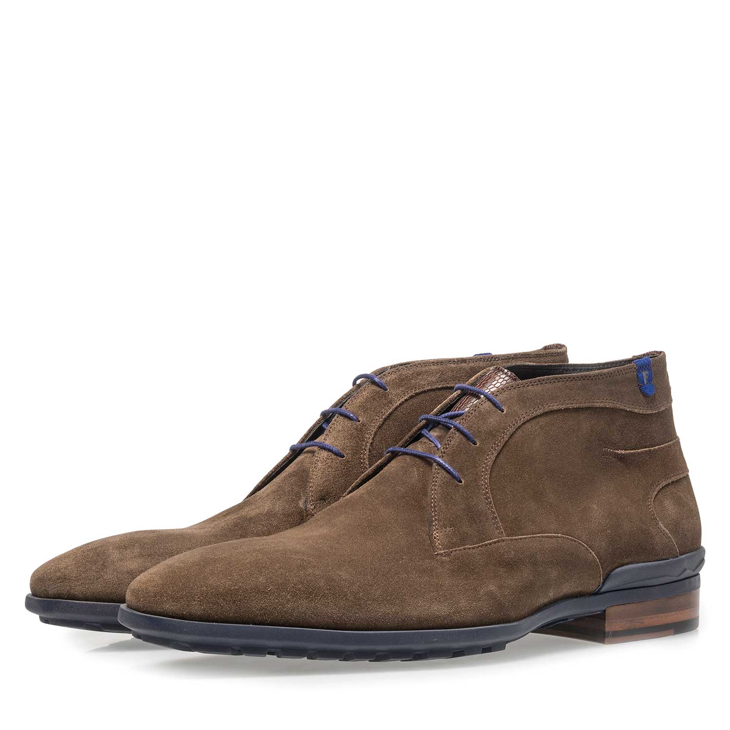 10629/02 - Taupe-coloured suede lace boot 10629/02 - Taupe-coloured suede lace boot